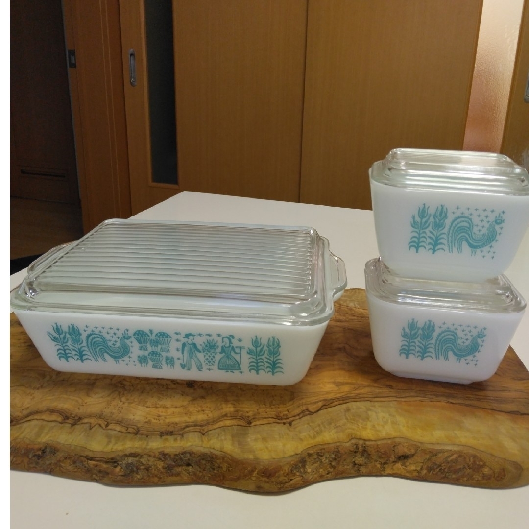 Pyrex(パイレックス)のパイレックス　保存容器三点セット インテリア/住まい/日用品のキッチン/食器(収納/キッチン雑貨)の商品写真