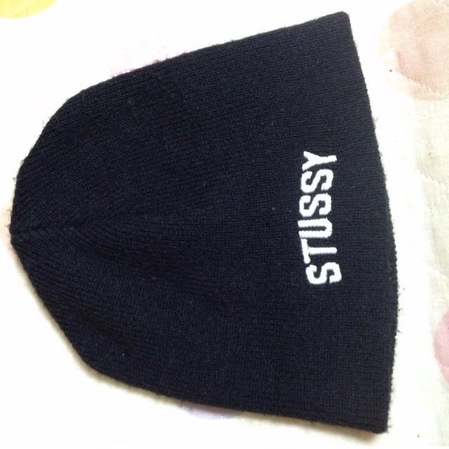 STUSSY(ステューシー)のstussy＊ニット レディースの帽子(ニット帽/ビーニー)の商品写真