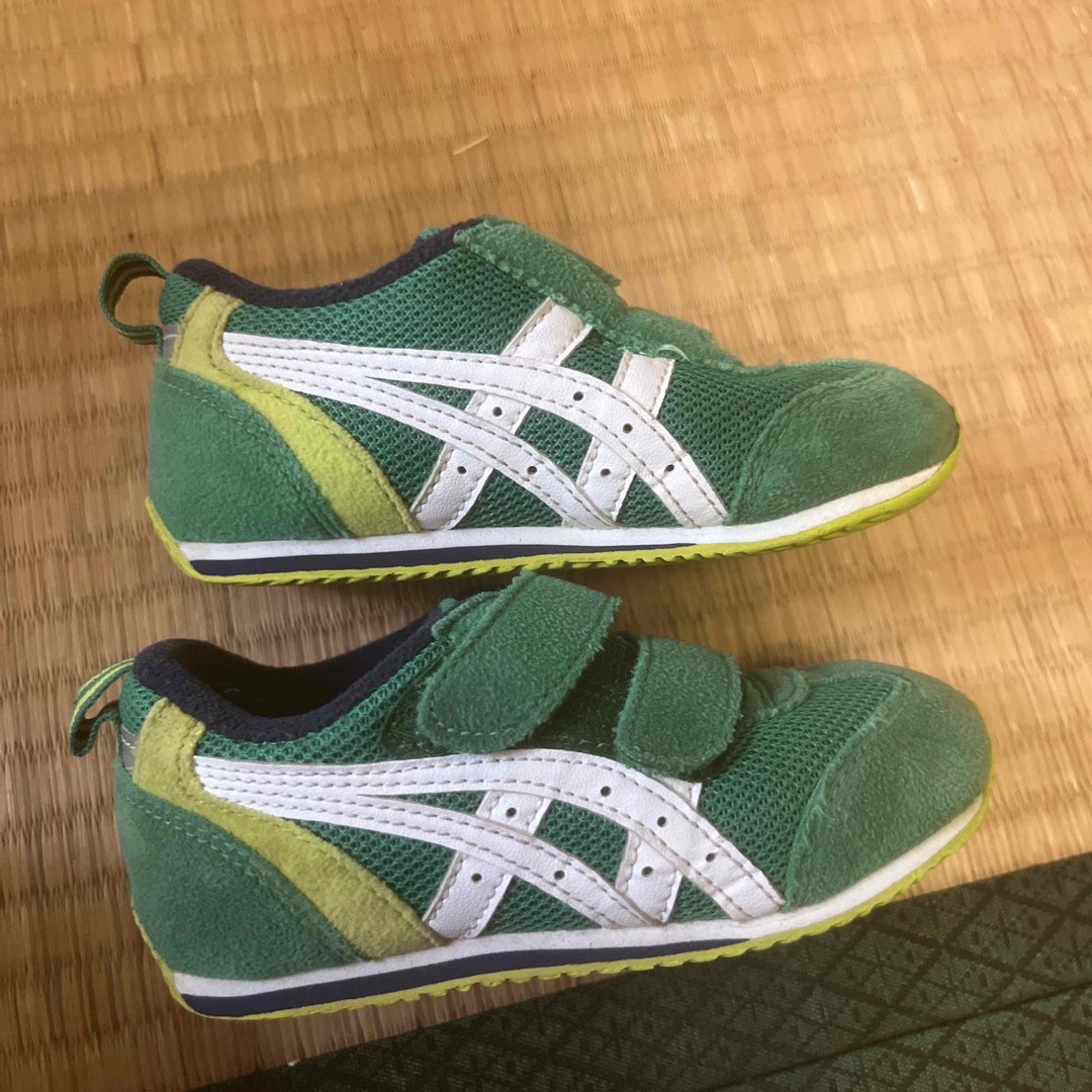 asics(アシックス)のアシックス　スニーカー キッズ/ベビー/マタニティのキッズ靴/シューズ(15cm~)(スニーカー)の商品写真