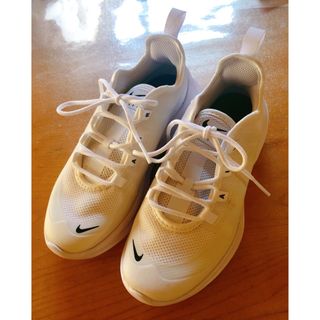 ナイキ(NIKE)のNIKE エア　マックス　アクシス(スニーカー)