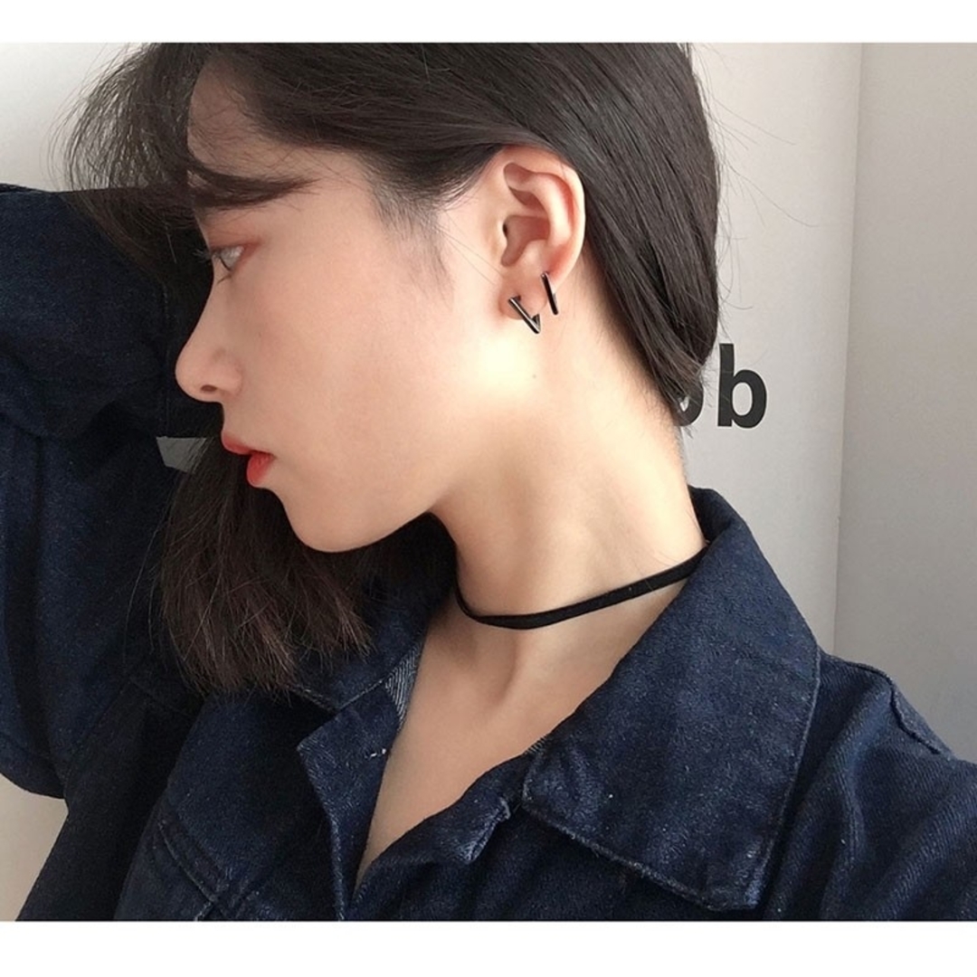 トライアングルピアス  三角 316L サージカルステンレス ブラック レディースのアクセサリー(ピアス)の商品写真