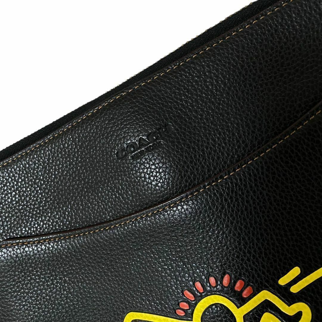 コーチ coach キースヘリング keithharing エンボスレザー - クラッチ