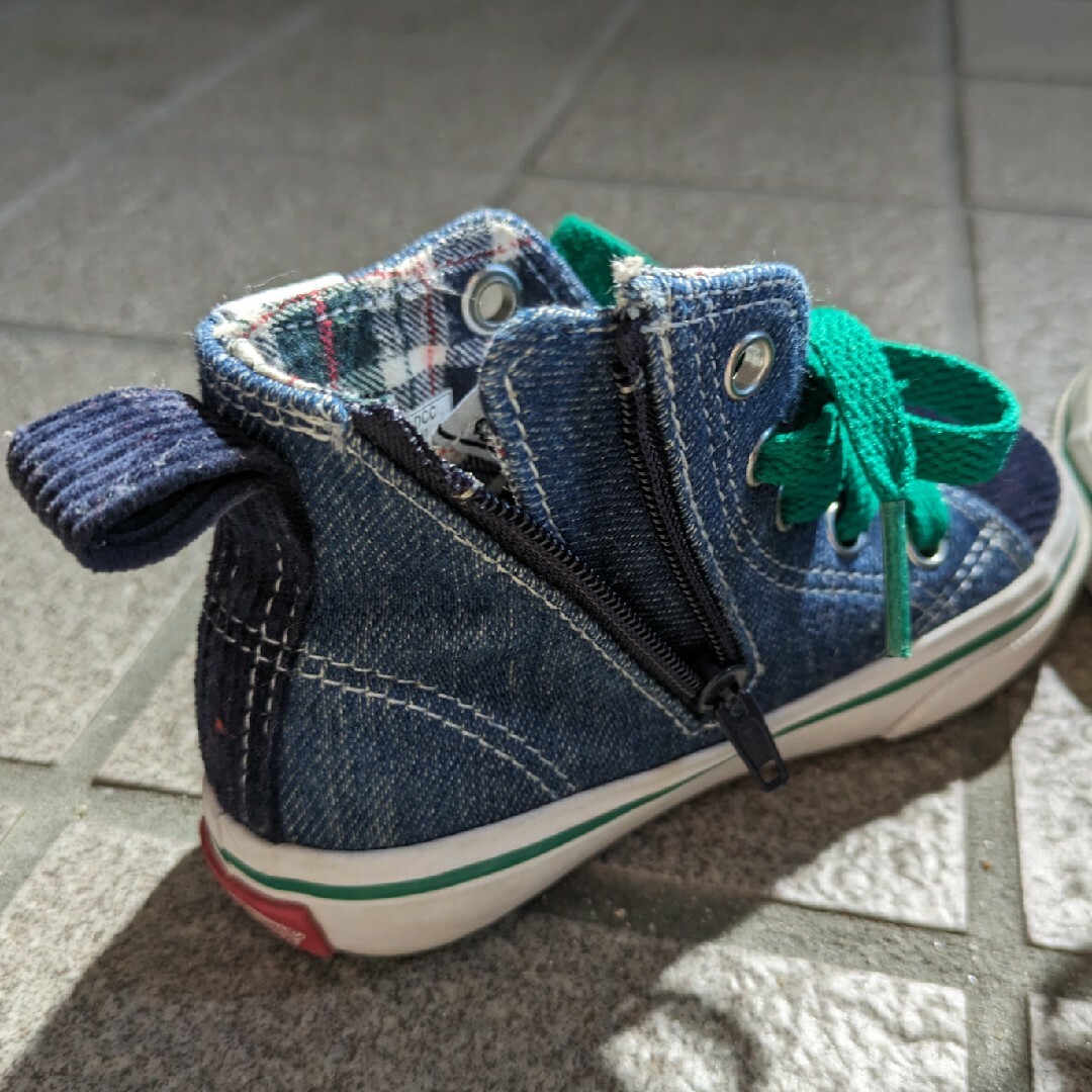 VANS(ヴァンズ)のVANS　ハイカットシューズ キッズ/ベビー/マタニティのキッズ靴/シューズ(15cm~)(スニーカー)の商品写真