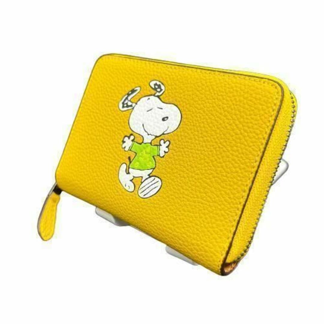 COACH(コーチ)の大人気✨スモール ジップ スヌーピー 【新品COACH X PEANUTS】 レディースのファッション小物(財布)の商品写真