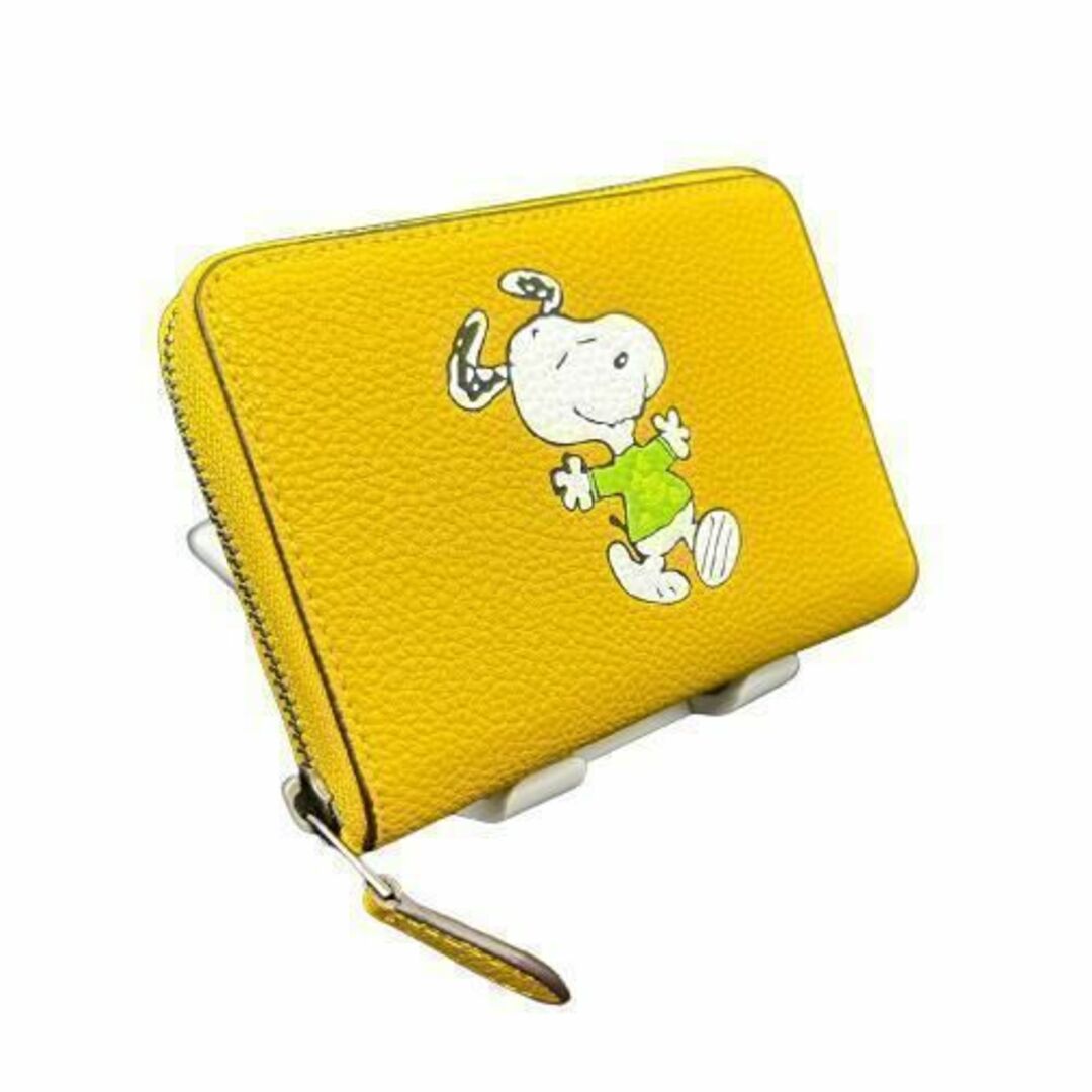 COACH(コーチ)の大人気✨スモール ジップ スヌーピー 【新品COACH X PEANUTS】 レディースのファッション小物(財布)の商品写真