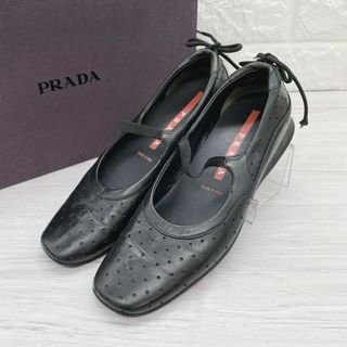 プラダ 靴（レッド/赤色系）の通販 200点以上 | PRADAを買うならラクマ