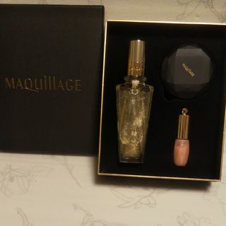 マキアージュ(MAQuillAGE)の【トム様専用です】訳あり 資生堂 ブリリアンスコレクション(フェイスパウダー)