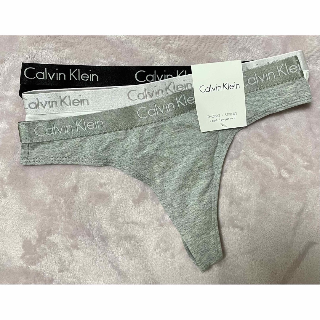 新品タグ付き★ Calvin Klein カルバンクライン　Tバック　３枚　S