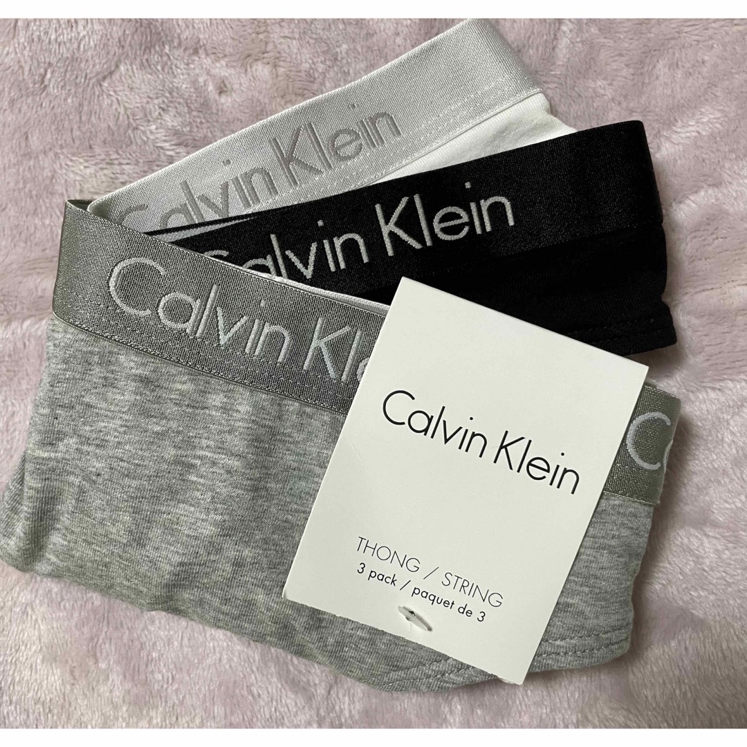 新品タグ付き★ Calvin Klein カルバンクライン　Tバック　３枚　S