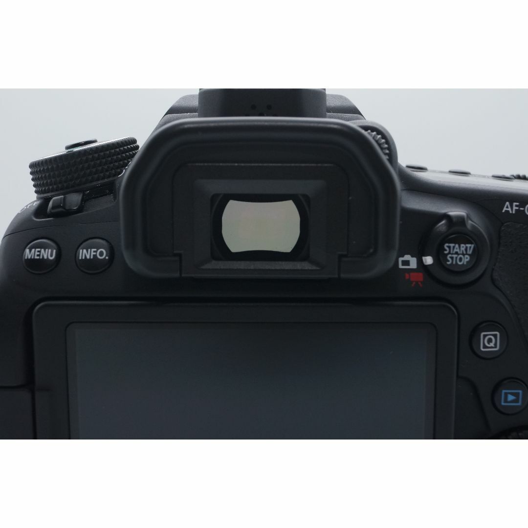 【美品】キャノン Canon EOS 80D ボディ 約4,800ショット