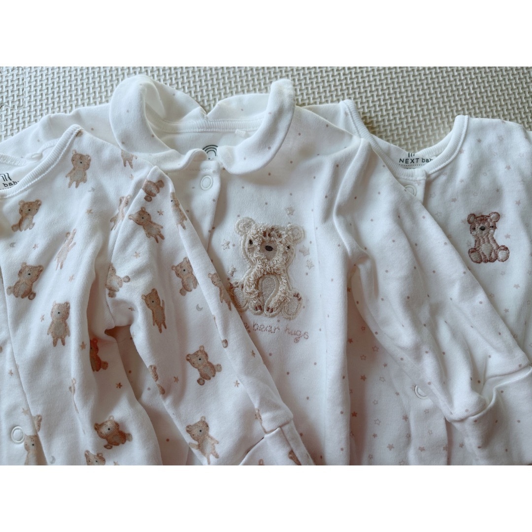 NEXT(ネクスト)のnext くまベビー服　3枚セット　新生児から3ヶ月くらいまで使える服 キッズ/ベビー/マタニティのベビー服(~85cm)(ロンパース)の商品写真