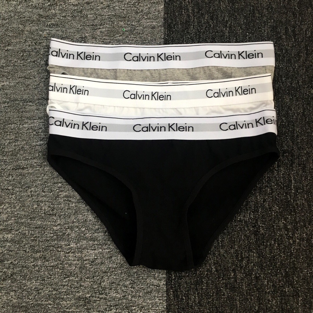 ck Calvin Klein(シーケーカルバンクライン)のカルバンクライン　レディース ショーツ　下着　3カラーセット　Lサイズ レディースの下着/アンダーウェア(ショーツ)の商品写真