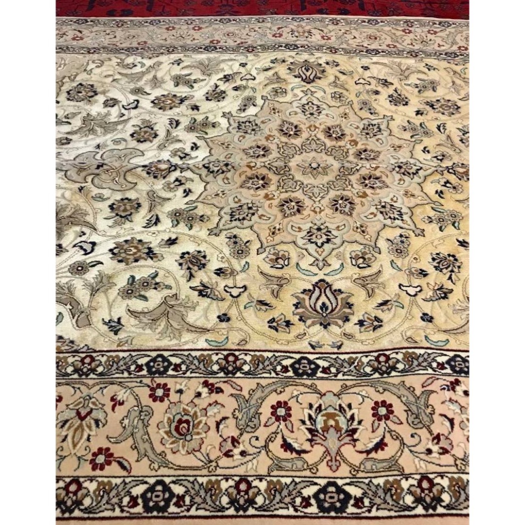 最高級で最も洗練されたイスファハン絨毯/size163x110cm。.top1。