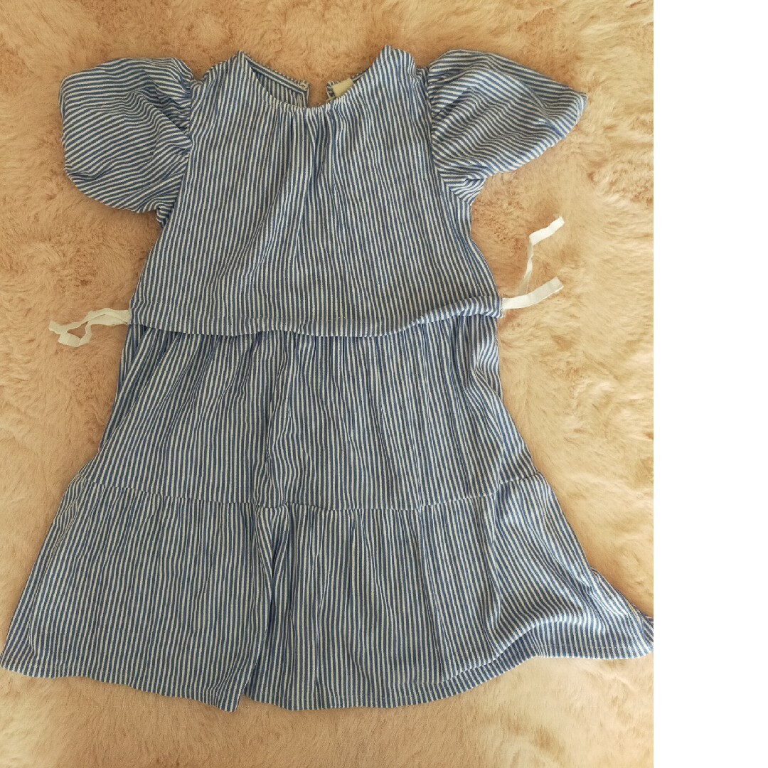 ZARA(ザラ)のZARA　水色　ワンピース　ストライプ　120 キッズ/ベビー/マタニティのキッズ服女の子用(90cm~)(ワンピース)の商品写真