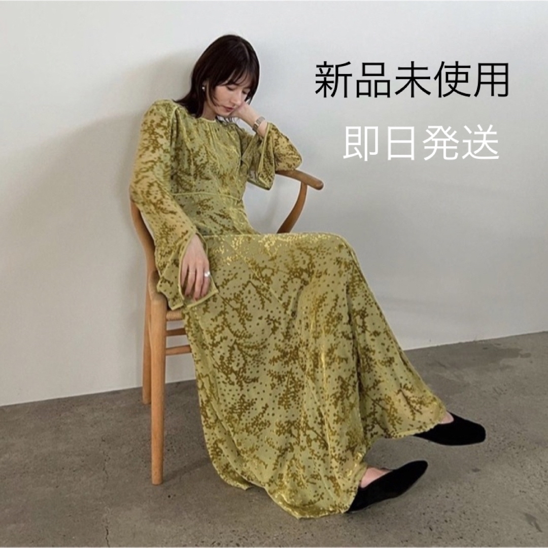 未使用完売品☆花柄オパールブルゾン