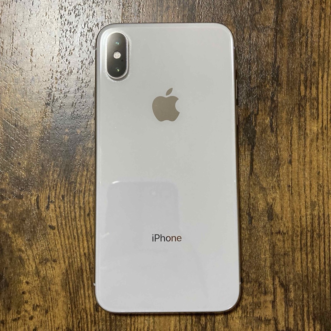 iPhone Xs Silver 64 GB SIMフリー バッテリー100%-