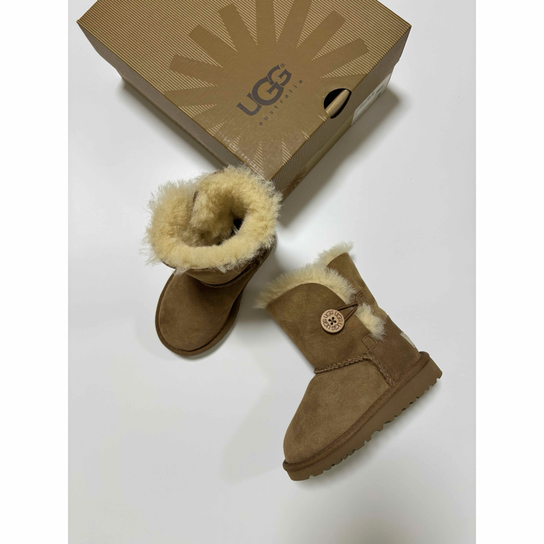 【新品】UGG ムートンブーツ　トドラー