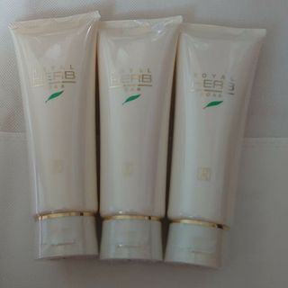 ロイヤル 化粧品の通販 600点以上 | roialを買うならラクマ