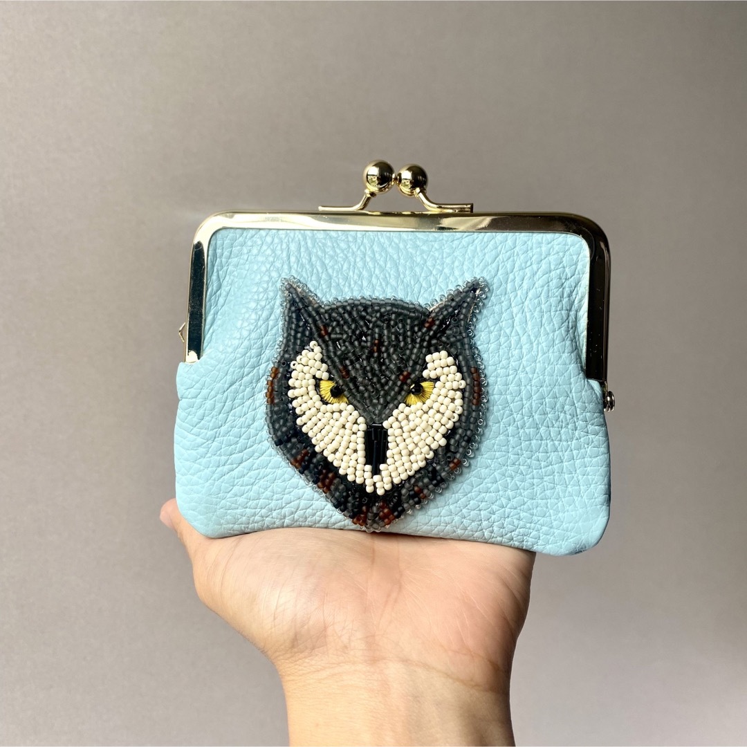 【ビーズ刺繍】フクロウのがま口財布 レディースのファッション小物(コインケース)の商品写真