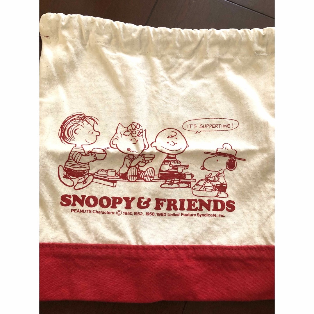 SNOOPY(スヌーピー)の激レア　昭和レトロ　スヌーピー  SNOOPY&FRIENDS 小さいリュック エンタメ/ホビーのおもちゃ/ぬいぐるみ(キャラクターグッズ)の商品写真