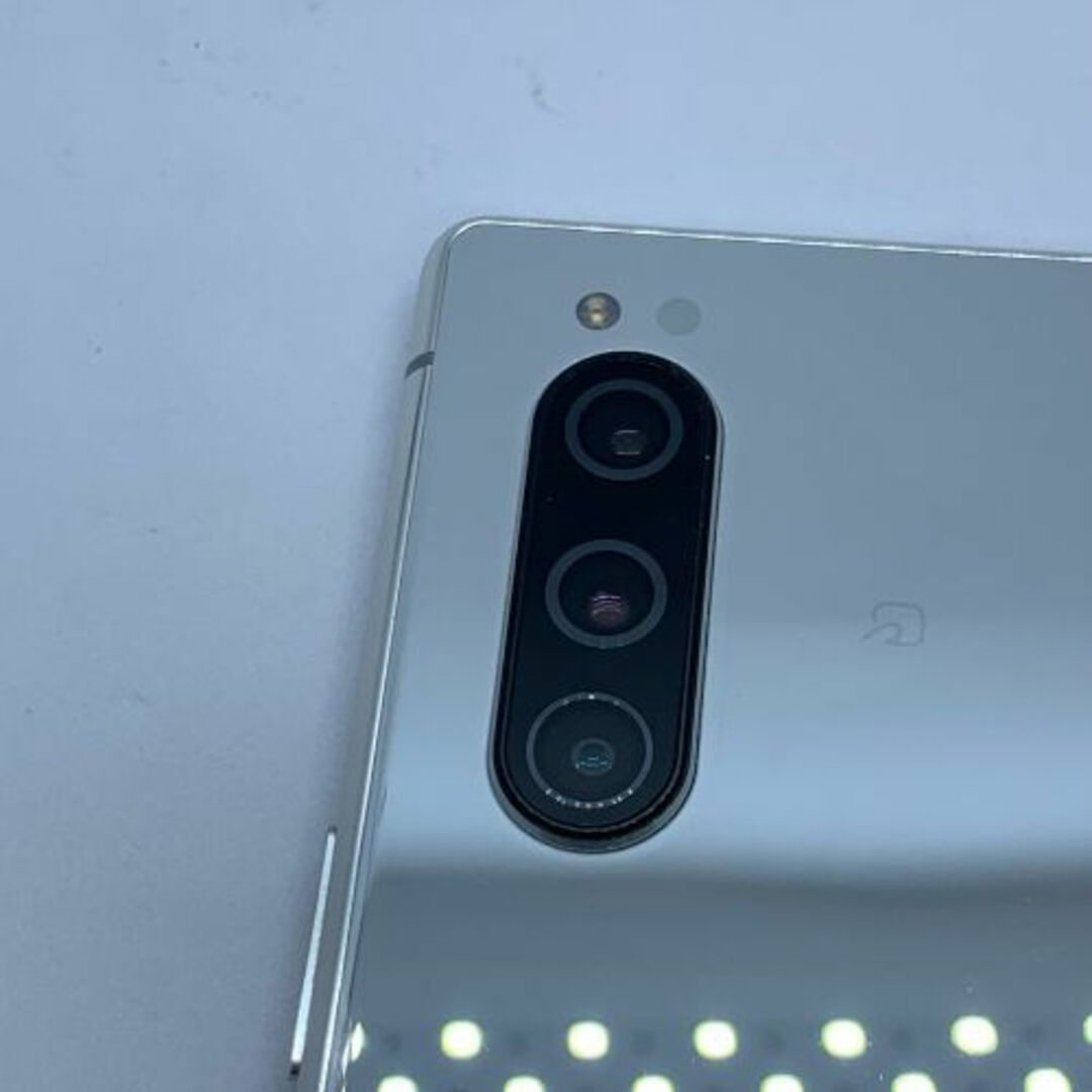 品】Xperia 5 SIMロック解除済 SOV41 ホワイト 品】Xperia 5 SIMロック解除済 SOV41 ホワイト