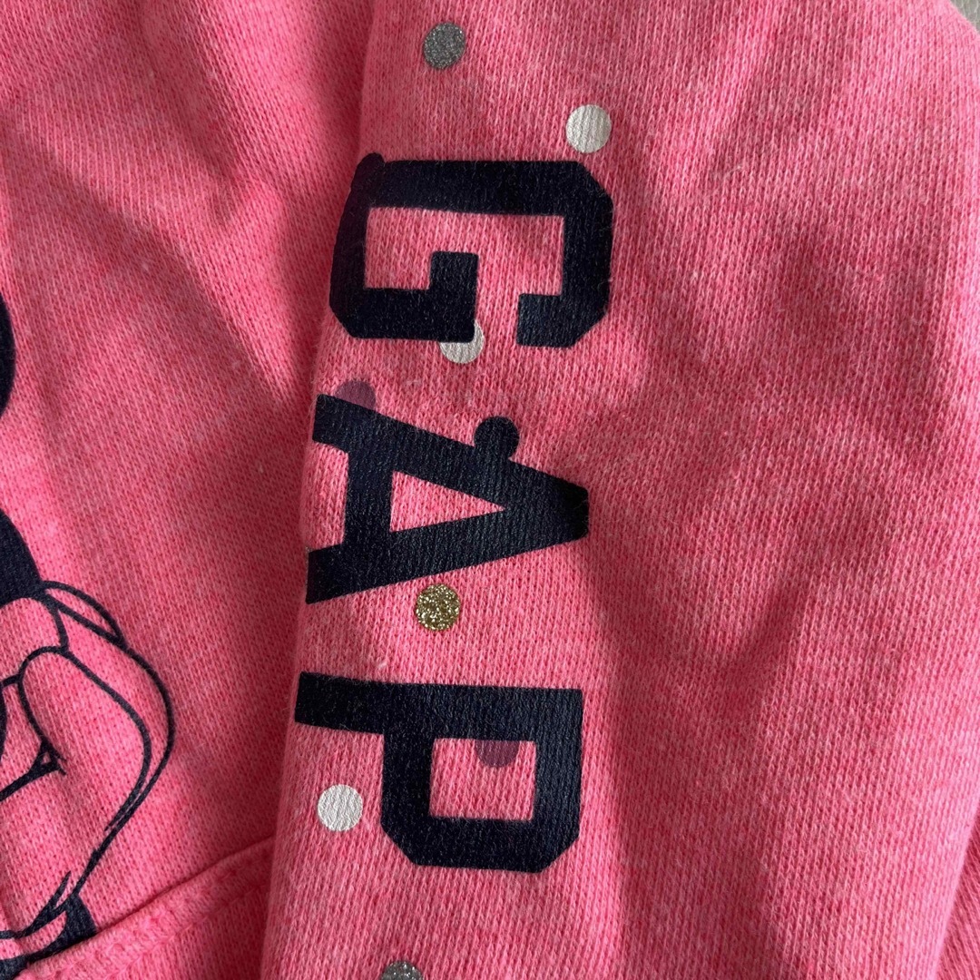 GAP Kids(ギャップキッズ)のGAP Disney パーカー　ピンク キッズ/ベビー/マタニティのベビー服(~85cm)(トレーナー)の商品写真