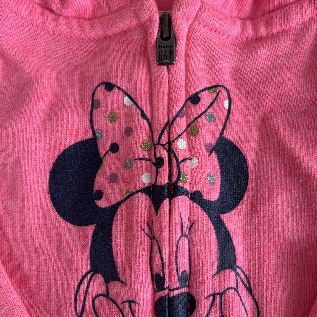 GAP Kids(ギャップキッズ)のGAP Disney パーカー　ピンク キッズ/ベビー/マタニティのベビー服(~85cm)(トレーナー)の商品写真