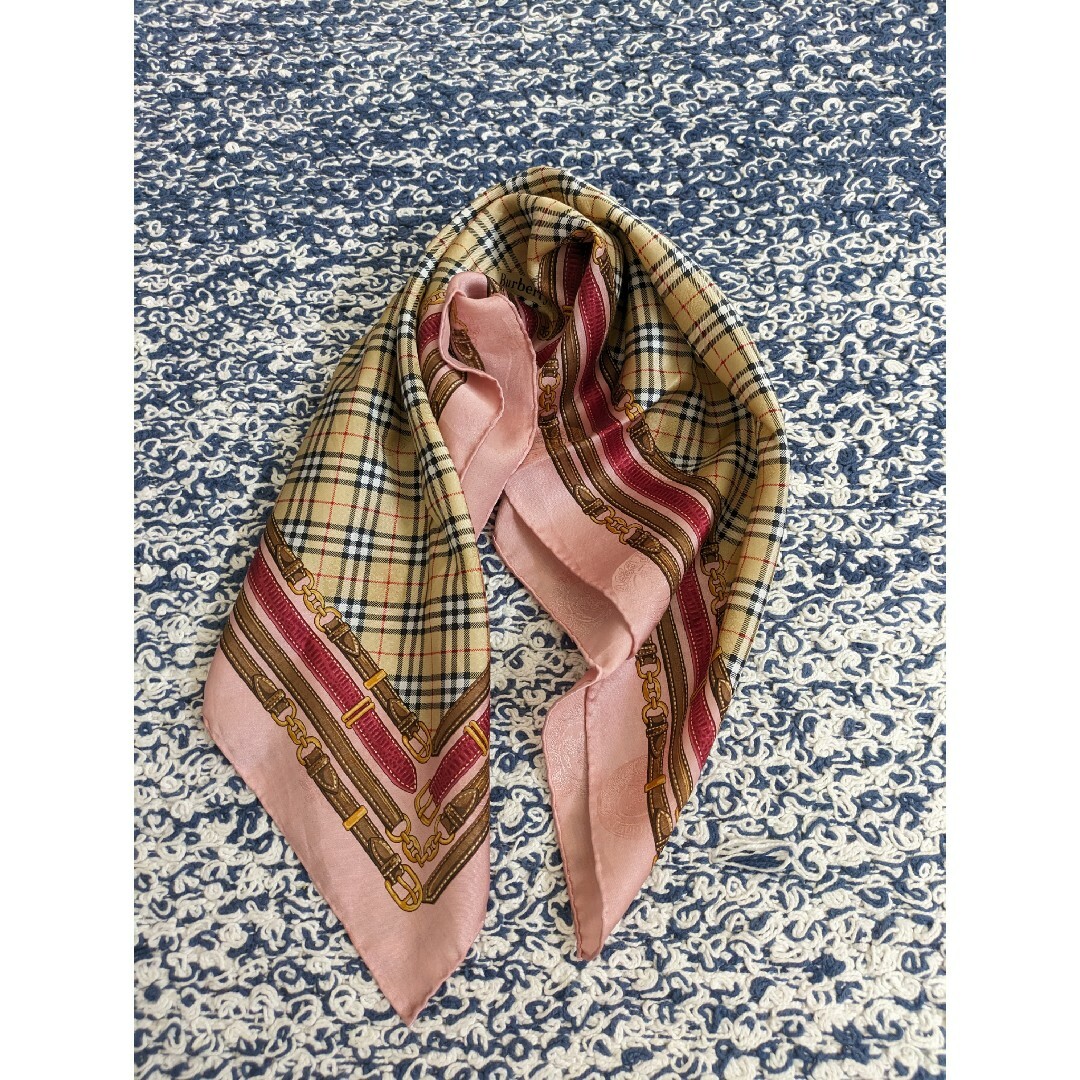 BURBERRY(バーバリー)のバーバリー ピンク色ハンカチ レディースのファッション小物(ハンカチ)の商品写真