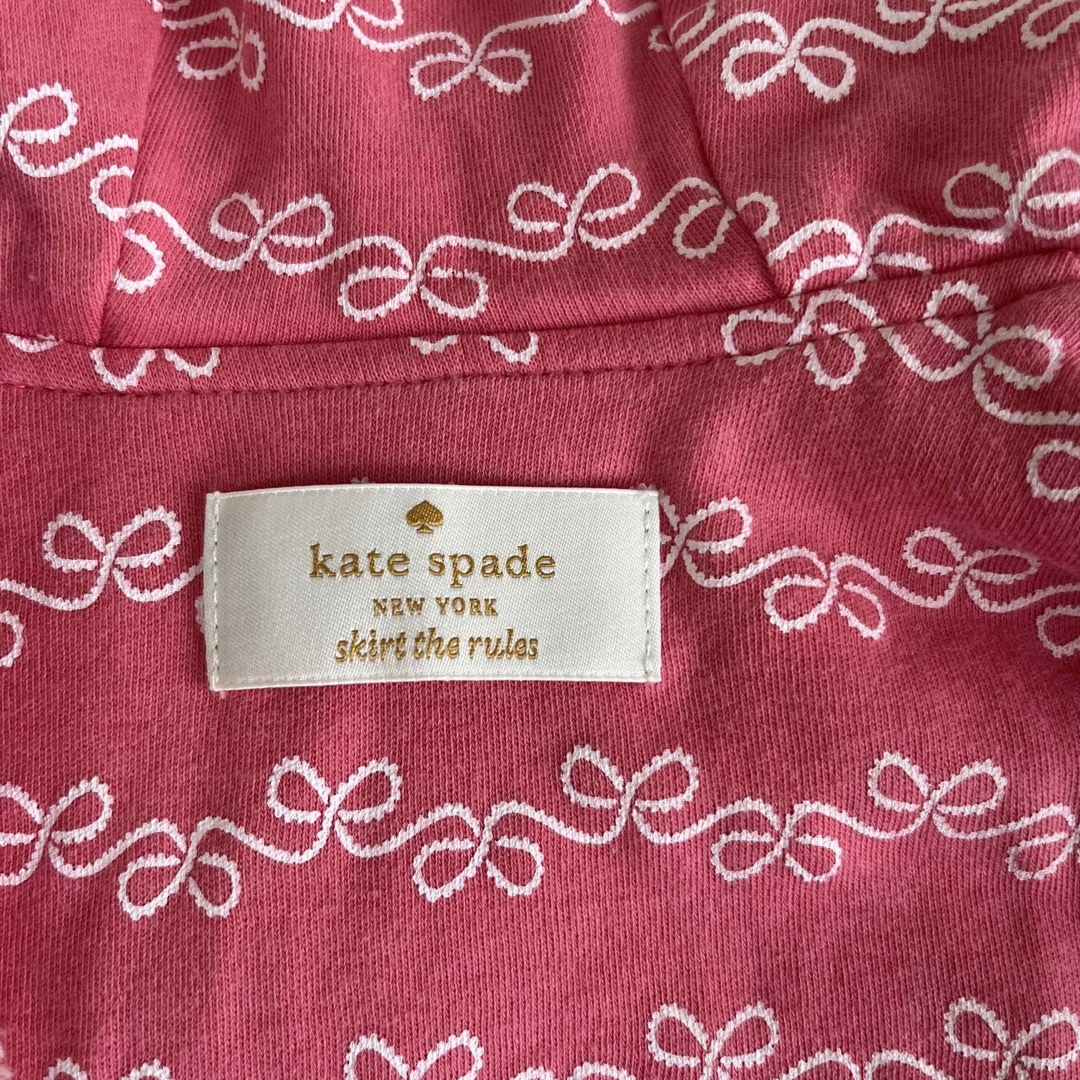 kate spade new york(ケイトスペードニューヨーク)のケイトスペード　ポンチョ　ピンク キッズ/ベビー/マタニティのベビー服(~85cm)(カーディガン/ボレロ)の商品写真