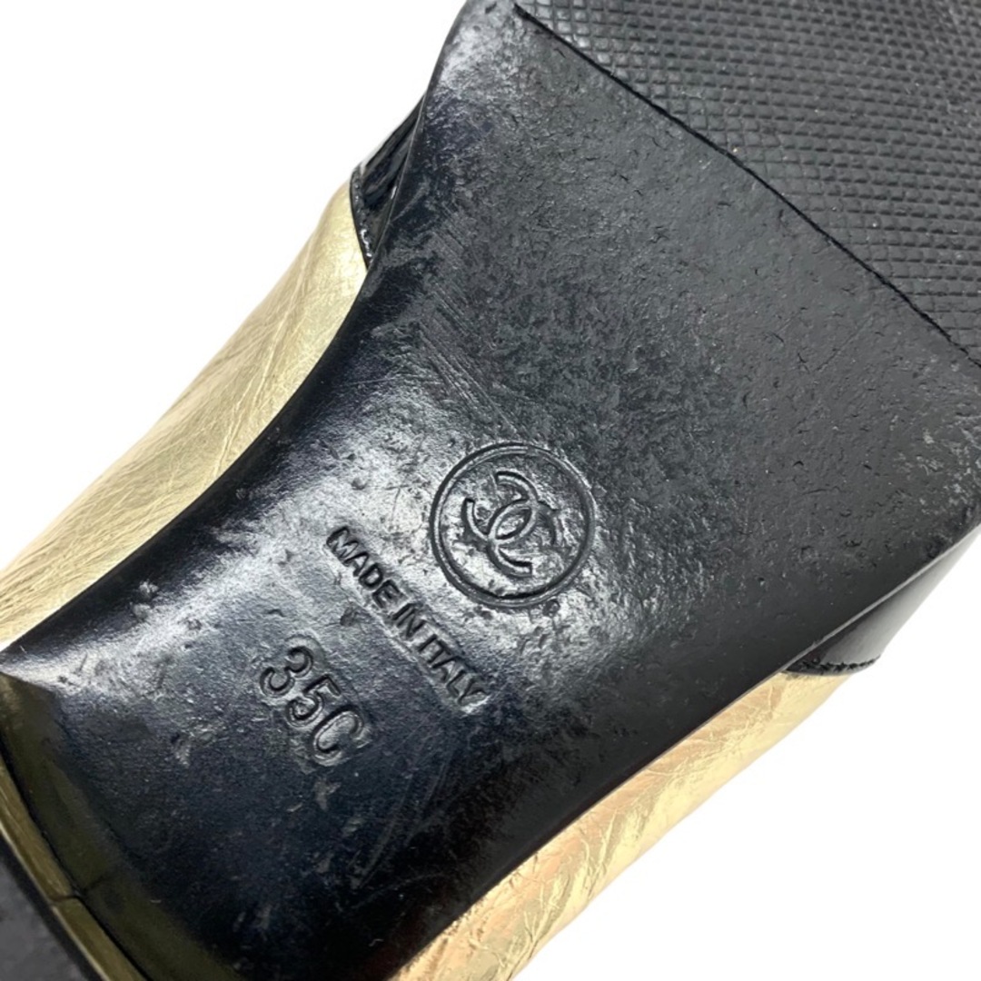 CHANEL(シャネル)のシャネル CHANEL ローファー 革靴 靴 シューズ ココマーク レザー パテント ゴールド ブラック レディースの靴/シューズ(ローファー/革靴)の商品写真