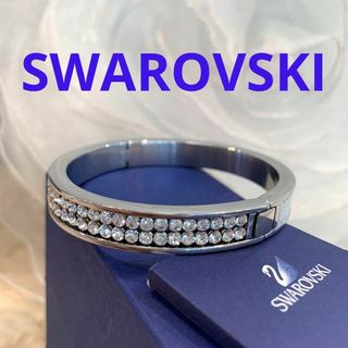 SWAROVSKI - ☆未使用品☆SWAROVSKI バングル クリスタル ライン