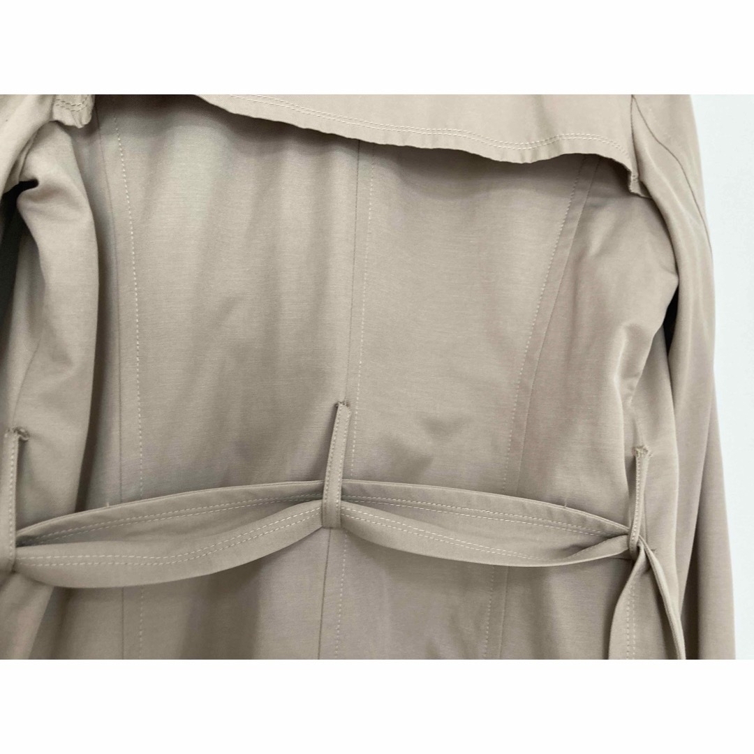HERE'S(ヒアーズ)のHERE'S  トレンチコート　女性用　Ｍ レディースのジャケット/アウター(トレンチコート)の商品写真