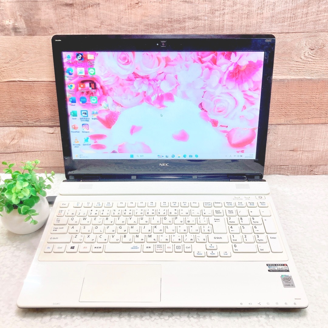 人気の白 PC✨NECノートパソコン✨初心者向き✨すぐに使える