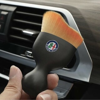 アルファロメオ(Alfa Romeo)のアルファロメオ　車内清掃用ブラシ(洗車・リペア用品)