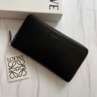 840 美品 LOEWE ロエベ 長財布 ラウンドファスナー