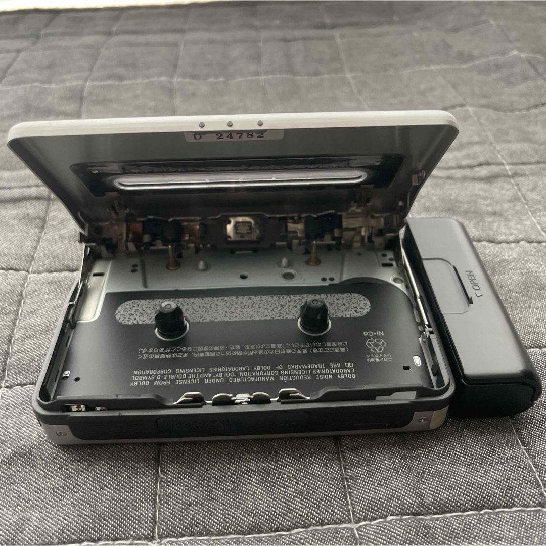 SONY - SONY ソニー カセットウォークマン WALKMAN WM- FX877の通販 by