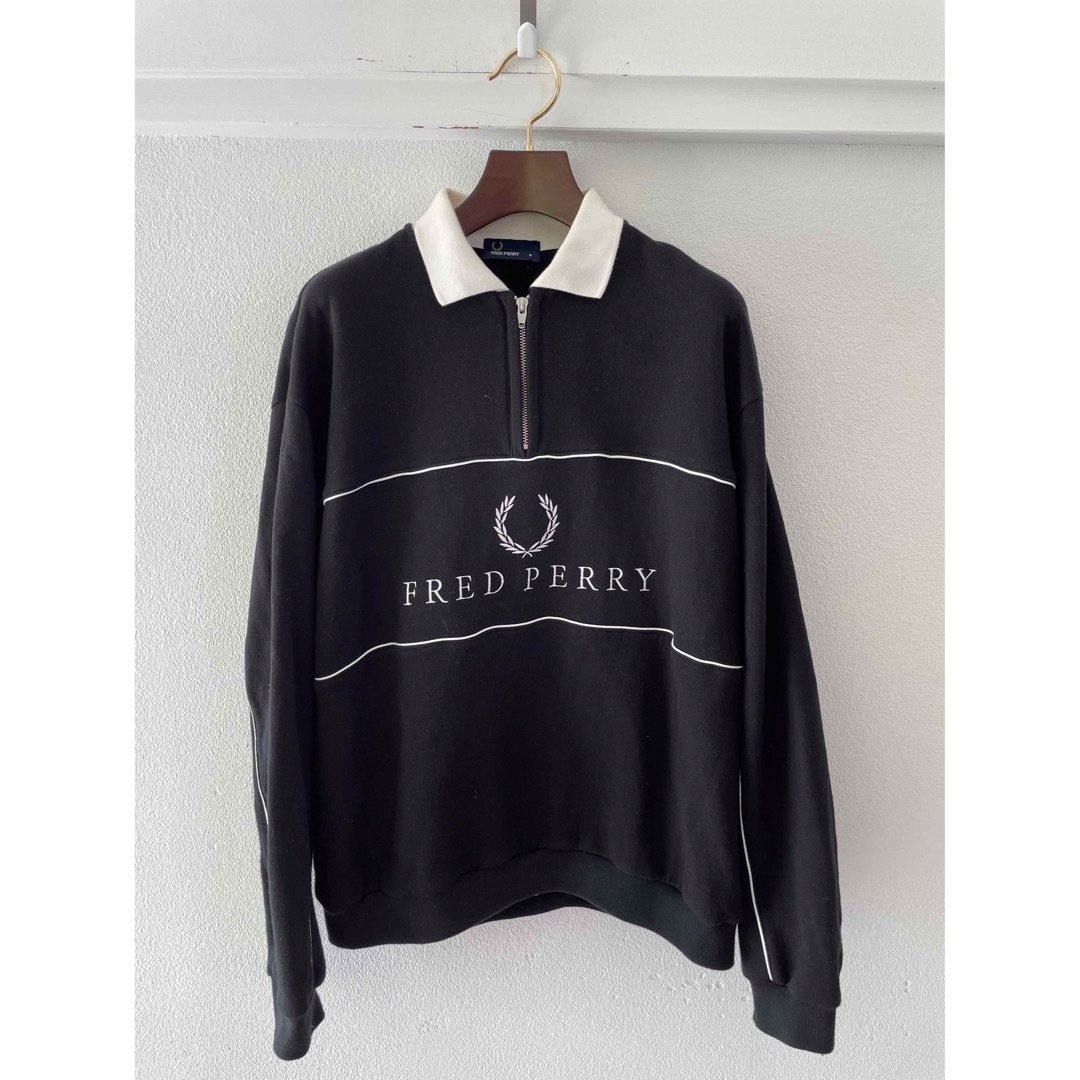 FRED PERRY スウェット　Half Zip Logo Sweat