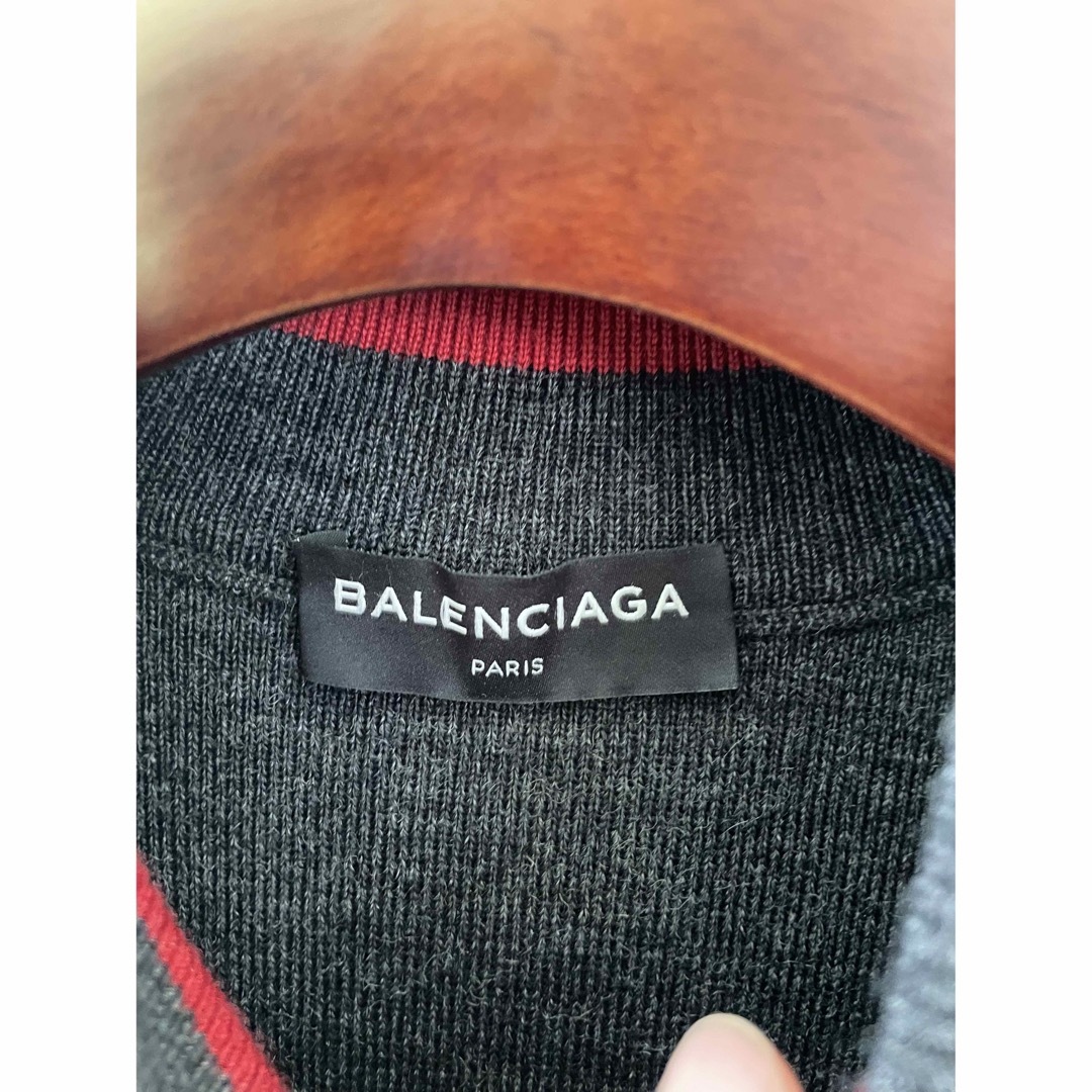 Balenciaga   Balenciaga AW Vネックニット 刺繍ロゴ ニット