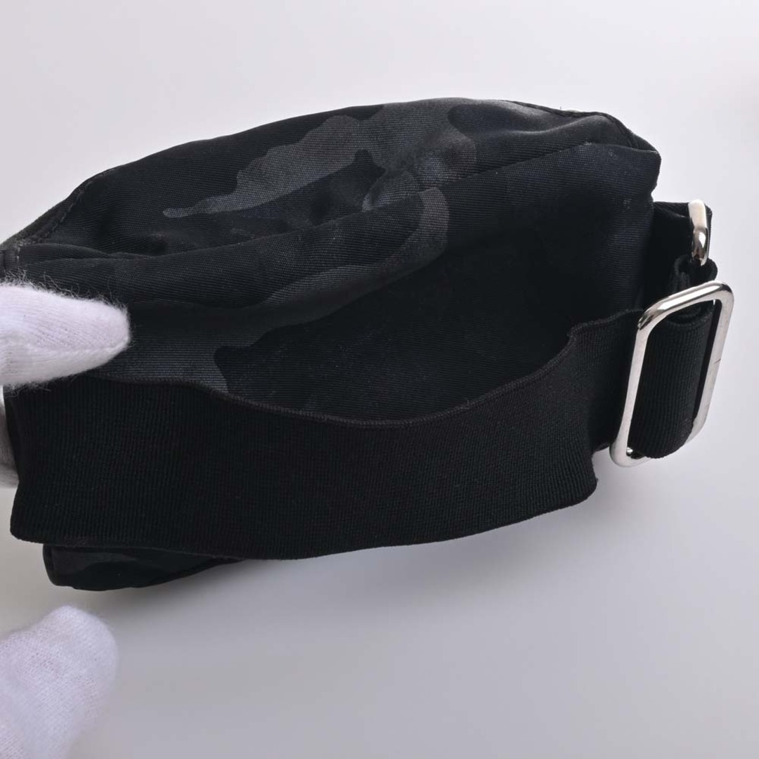 PRADA - 【中古】PRADA プラダ ナイロン 迷彩柄 アームポーチ