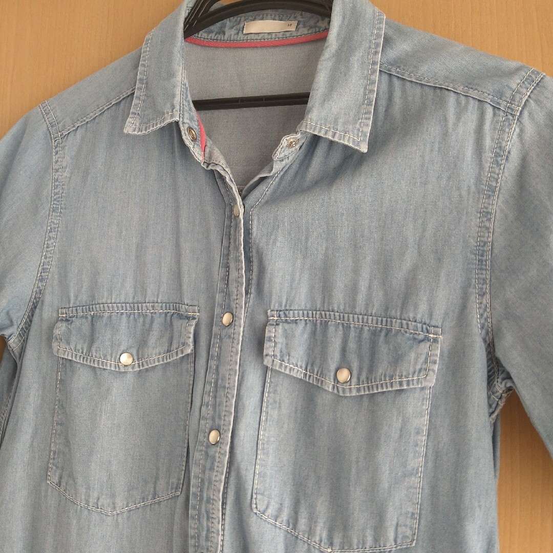 GU(ジーユー)のジーユー　サイズM　　ロングシャツ　ワンピース レディースのトップス(シャツ/ブラウス(半袖/袖なし))の商品写真