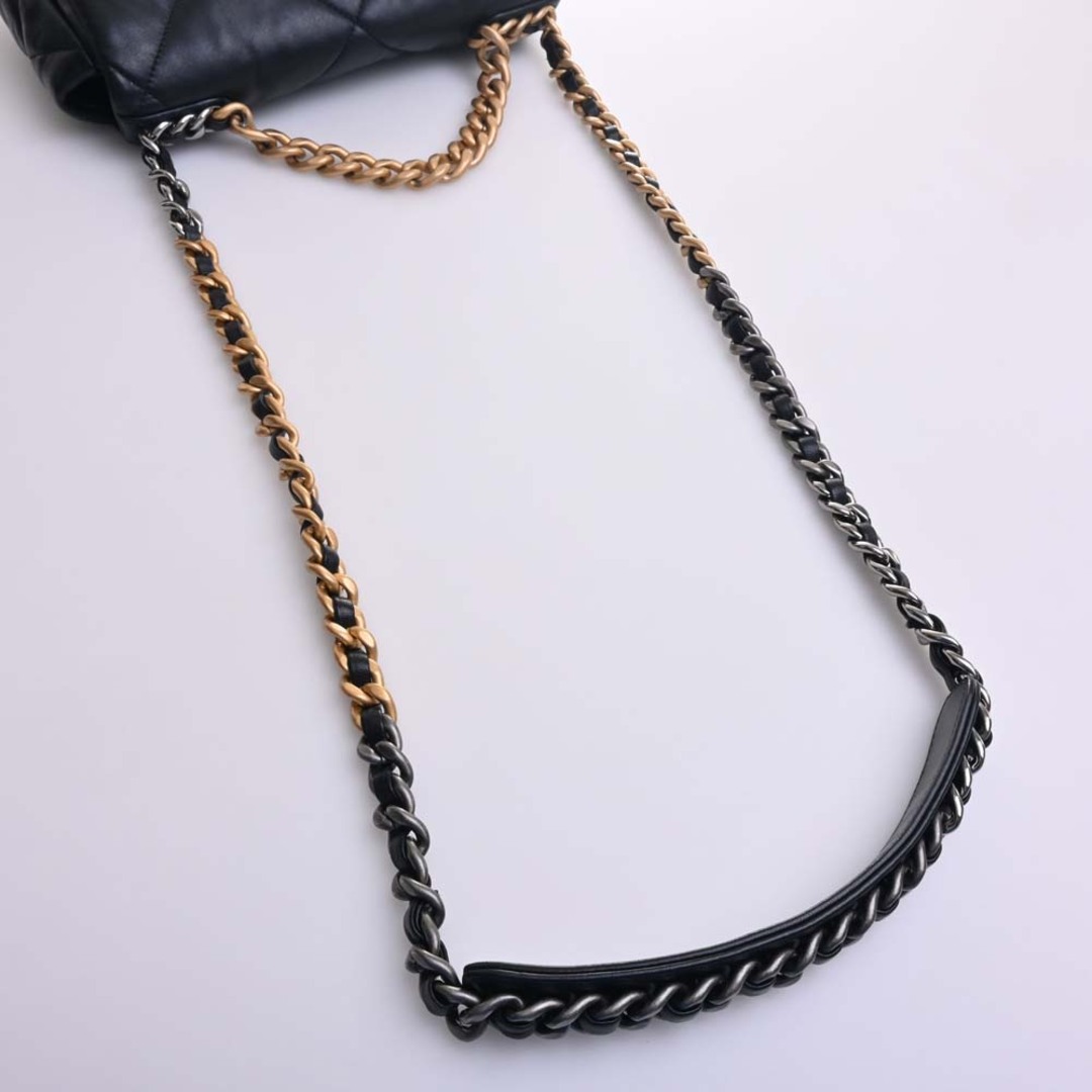 CHANEL シャネル ラムスキン シャネル19 ココマーク 2WAY チェーン ショルダーバッグ - ブラック by