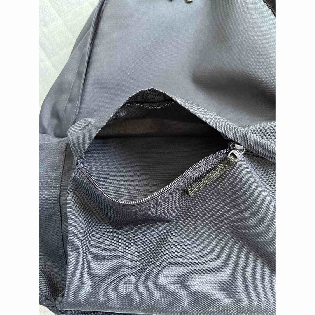 MUJI (無印良品)(ムジルシリョウヒン)の無印良品　肩の負担を軽くするリュック　ネイビー レディースのバッグ(リュック/バックパック)の商品写真