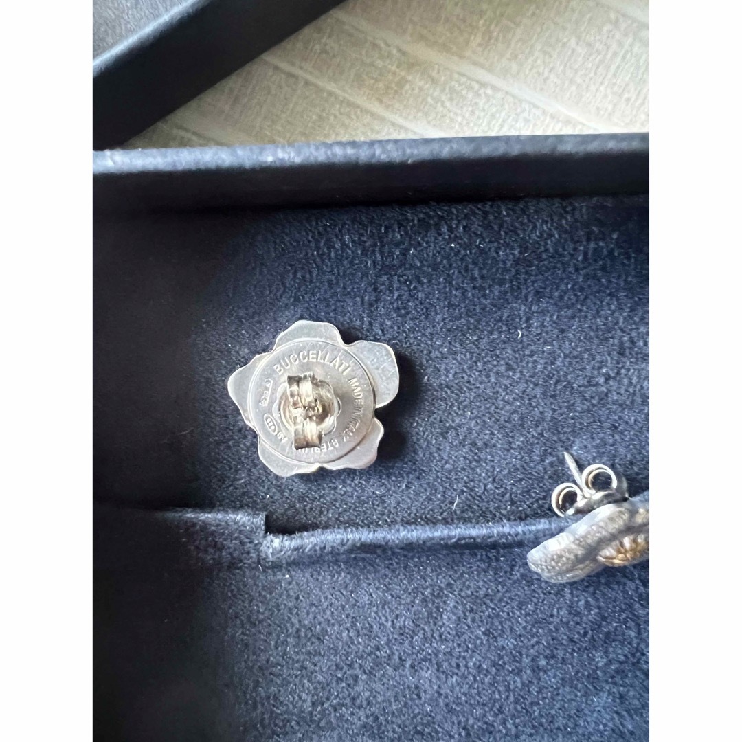 Buccellatiブチェラッティ花ピアス-