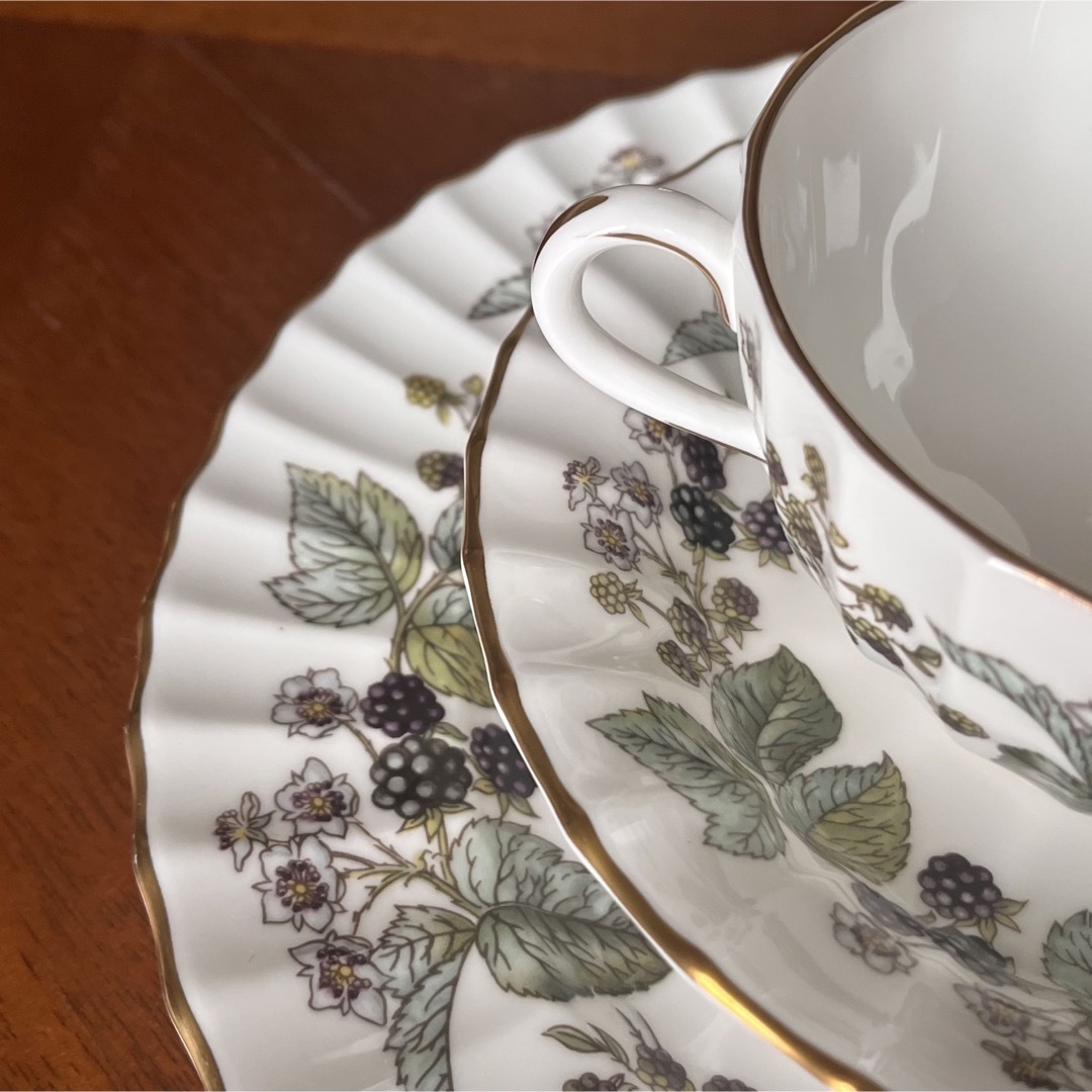 Royal Worcester(ロイヤルウースター)の【美品】ロイヤルウースター★ラビニア★モーニングセット インテリア/住まい/日用品のキッチン/食器(食器)の商品写真