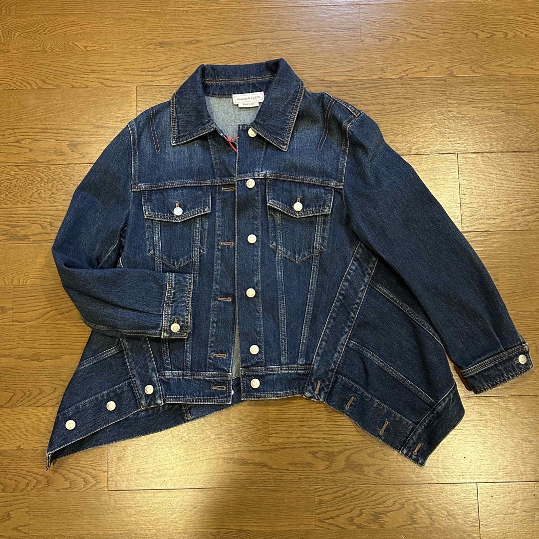 Alexander McQueen(アレキサンダーマックイーン)のAlexander McQueen デニムジャケット レディースのジャケット/アウター(Gジャン/デニムジャケット)の商品写真