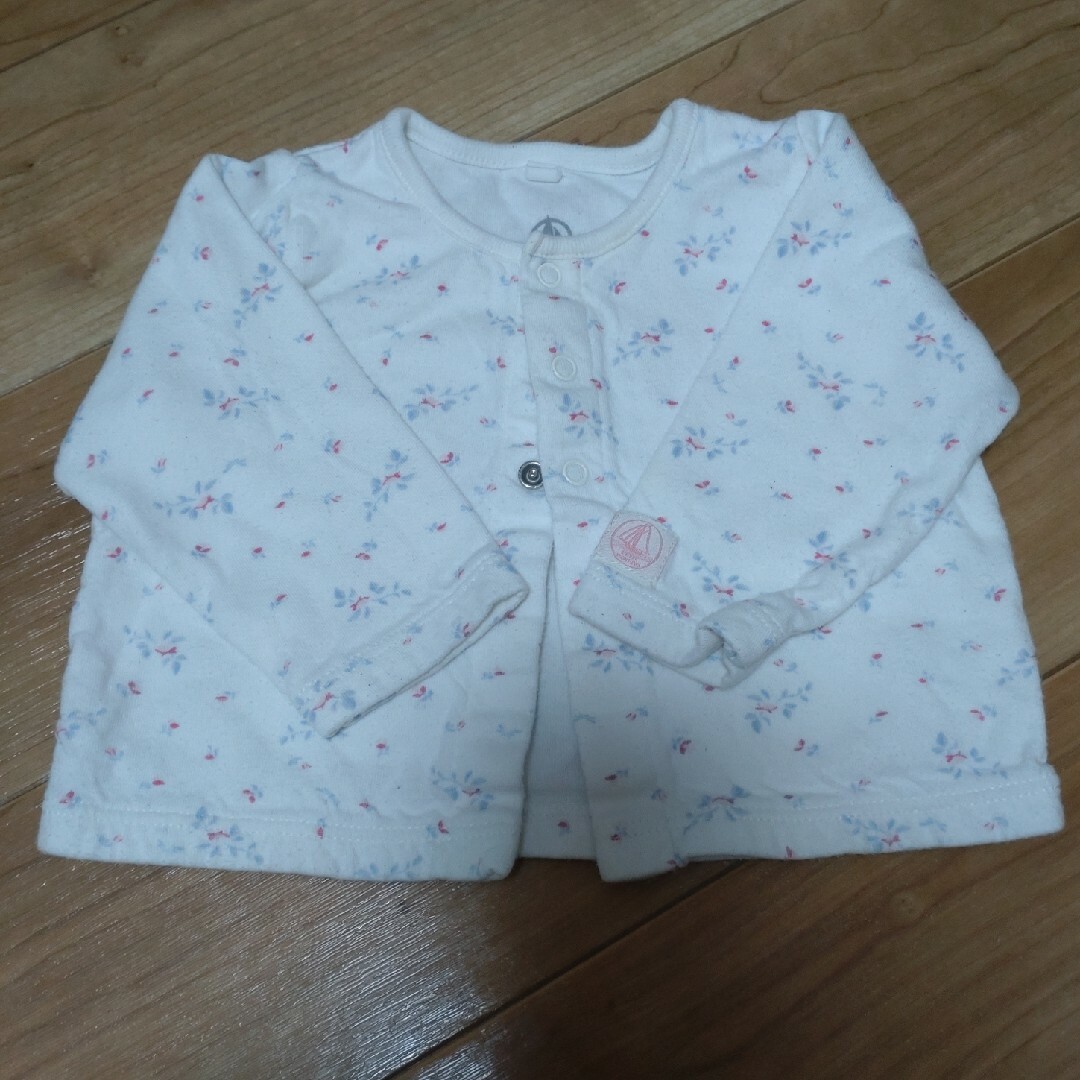 PETIT BATEAU(プチバトー)のプチバトー　セットアップ キッズ/ベビー/マタニティのベビー服(~85cm)(カーディガン/ボレロ)の商品写真