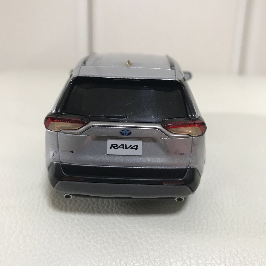 トヨタ(トヨタ)のトヨタ　RAV4　ミニカー エンタメ/ホビーのおもちゃ/ぬいぐるみ(ミニカー)の商品写真