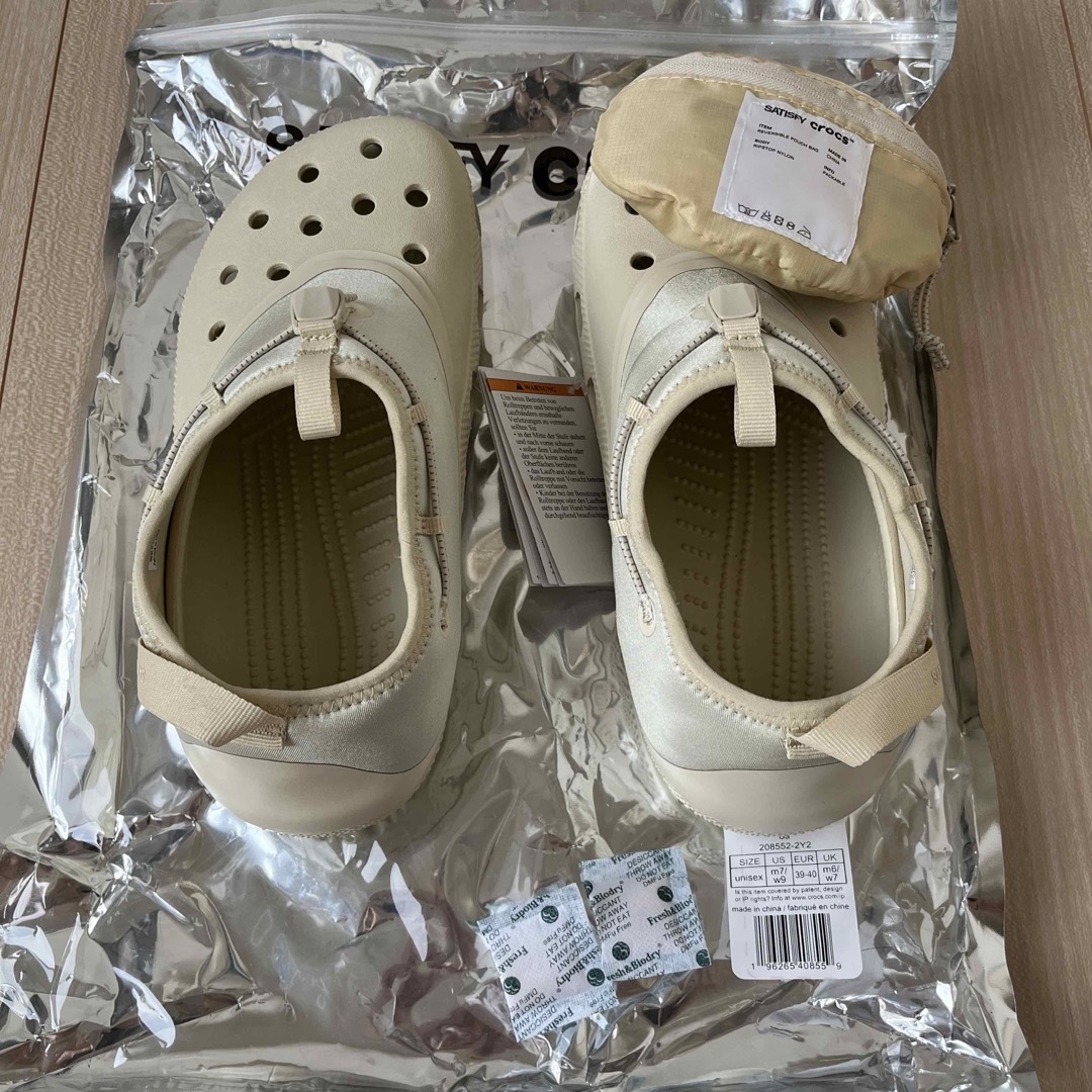 crocs - SATISFY crocsの通販 by R's shop|クロックスならラクマ