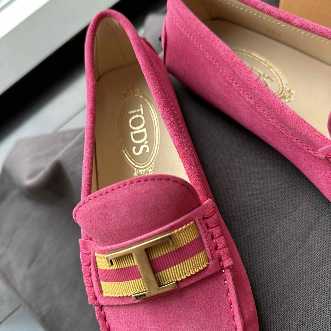 TOD'S(トッズ)の10/25までTOD'S GOMMINI ローファー36.5 新品 レディースの靴/シューズ(ローファー/革靴)の商品写真