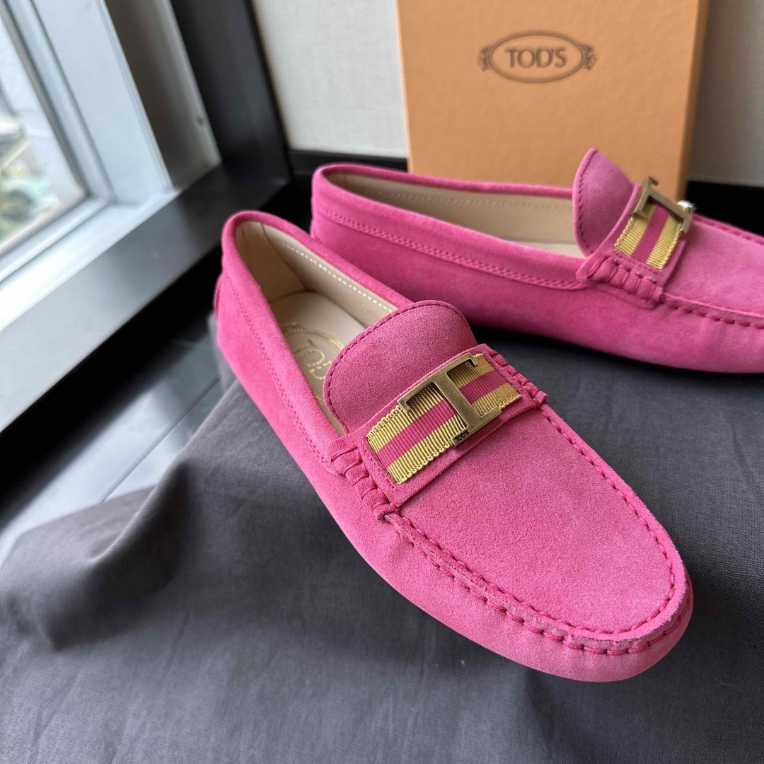 TOD'S(トッズ)の10/25までTOD'S GOMMINI ローファー36.5 新品 レディースの靴/シューズ(ローファー/革靴)の商品写真